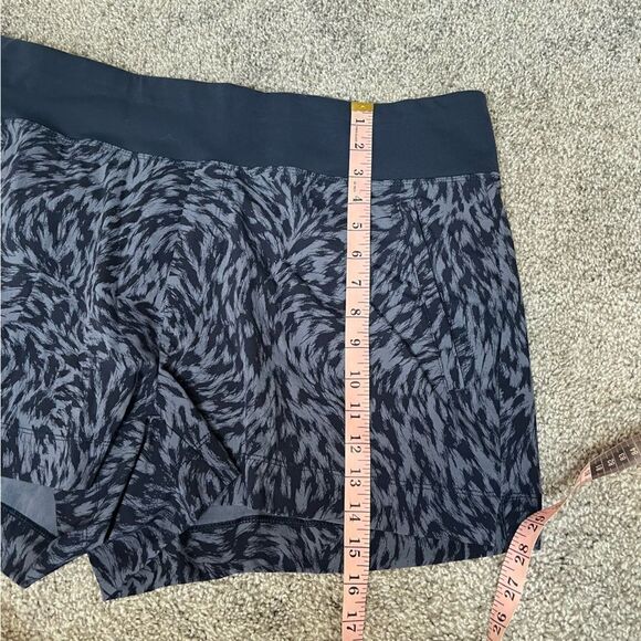 Athleta Trekkie North Printed Short - Picture 12 of 12